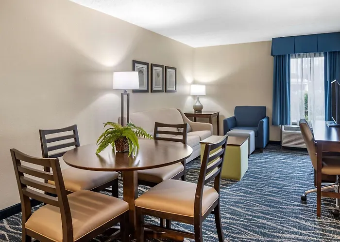 Newark Hotels