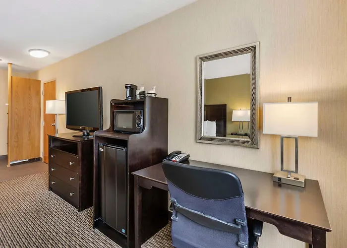 Hotel Watertown, Fort Drum