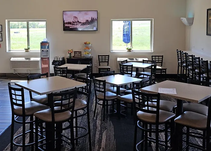 Cobblestone Inn & Suites - Manchester