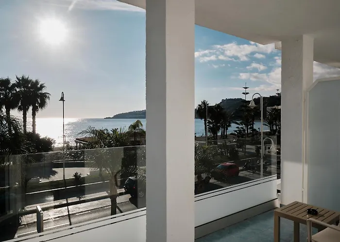 Hoteles en Almuñécar