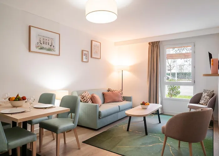 Residhome Paris-Guyancourt