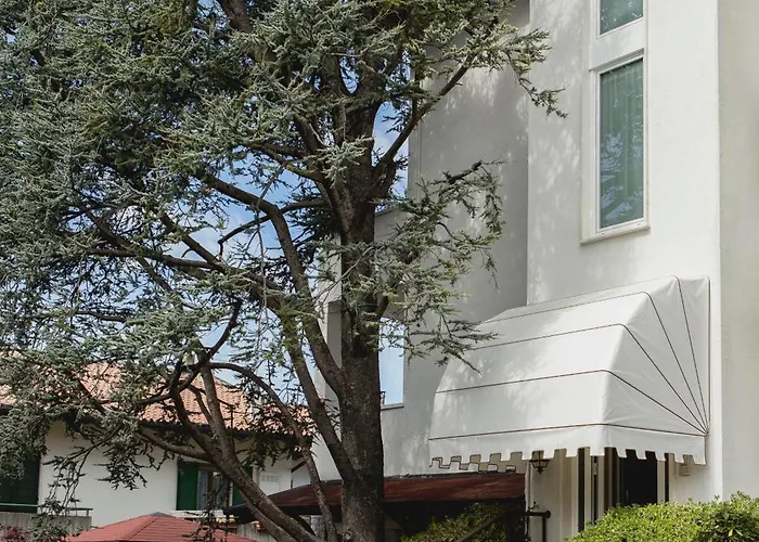 Casa Ginev Room & Apartments Bardolino