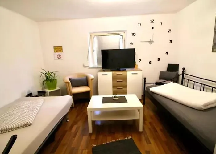 Pension Decker Zirndorf