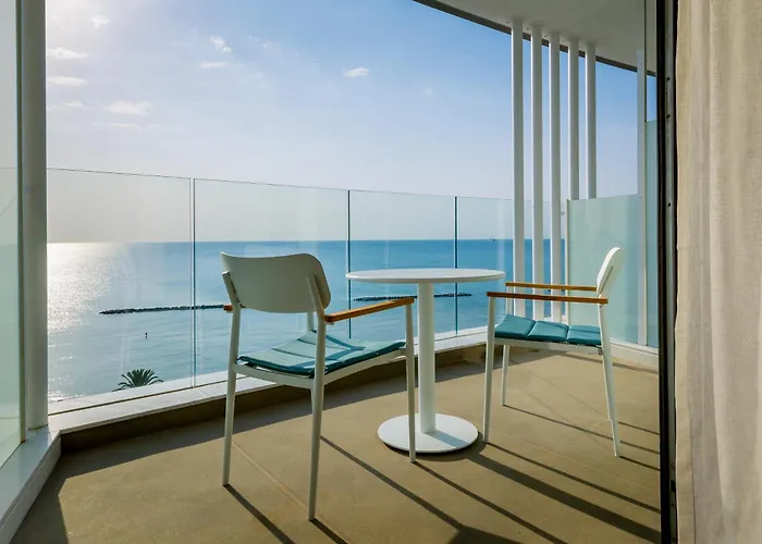 Radisson Beach Resort Larnaca