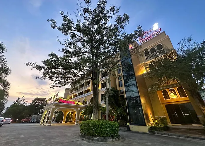 Royal Pineapple Hotel L A Welcome To Wealth And Good Fortune