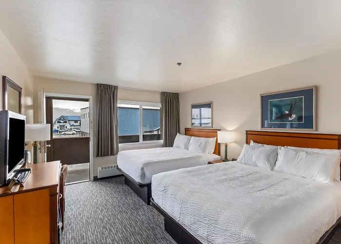 Breeze Inn Hotel & Motel