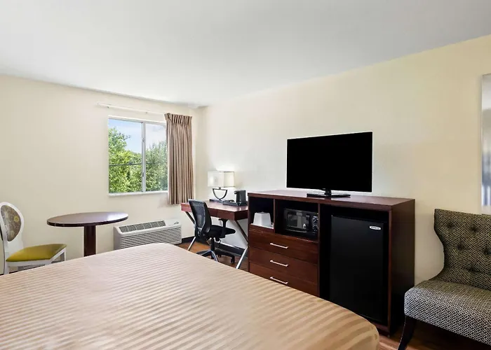 Econo Lodge Emporia