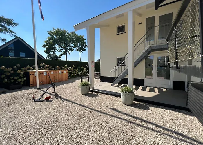 Plassenzicht Boutique Logies, B&B, Loft&Studio Loosdrecht