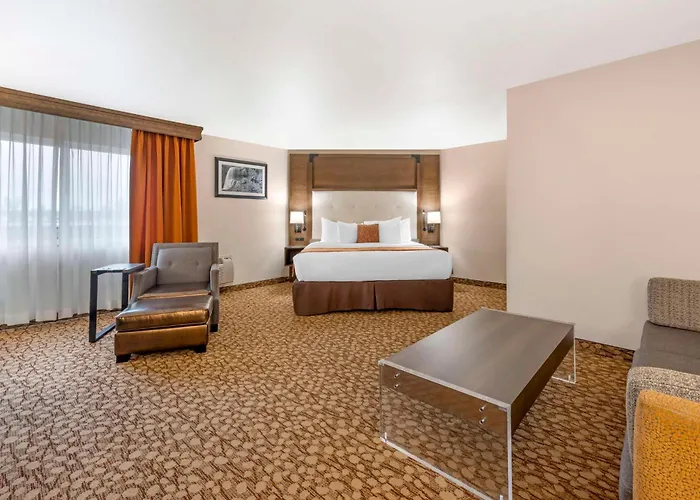 Best Western Plus Mill Creek Inn