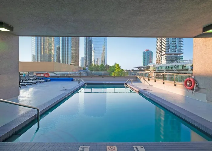 Holiday Inn Express Vancouver-Metrotown Burnaby