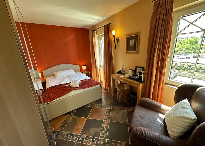 Hotel Weisser Bär Mulheim an der Mosel