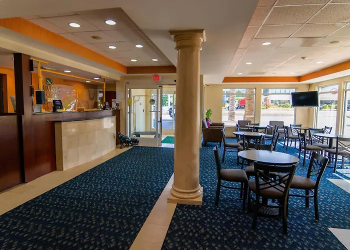 Quality Inn & Suites Danbury Near University
