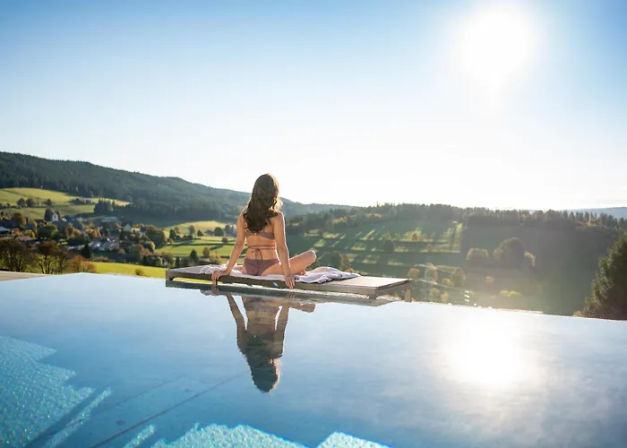 Schwarzwald Wellnesshotel SAIGERHÖH I Spa Golf&Wandern über dem Titisee Lenzkirch