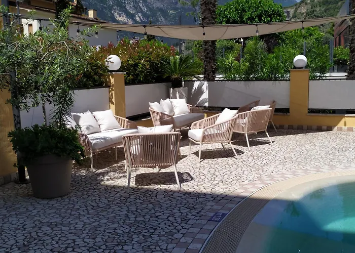 Hotel New Garden Torbole Sul Garda