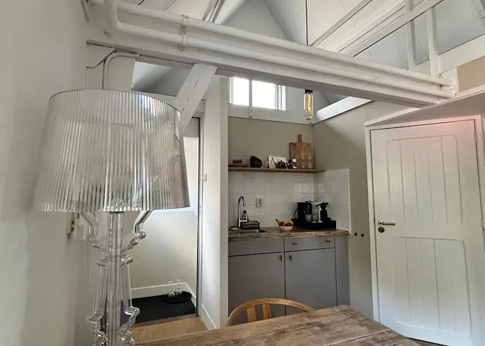 Ninet7 Bed and Breakfast Tilburg