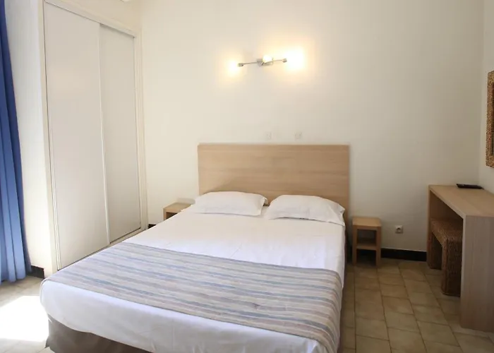 Hôtel Colombo- Porto Corse