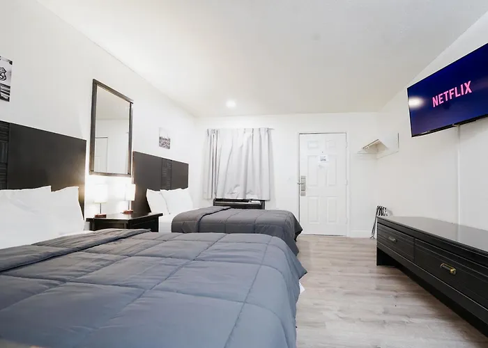 Rim Country Inn - Self Serve Hotel -