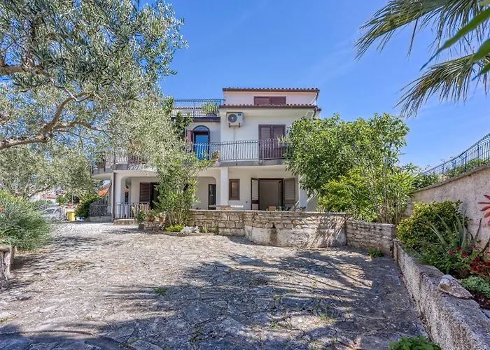 Guest House Jolanda