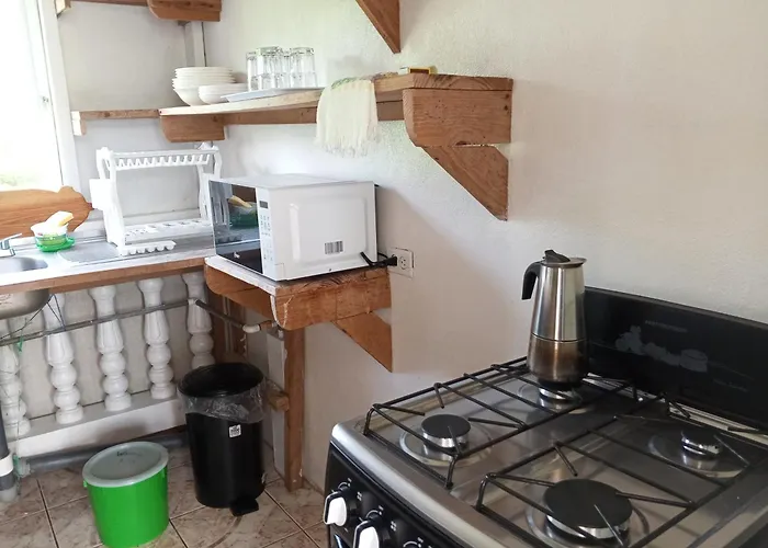 Christina'S Guest House Official