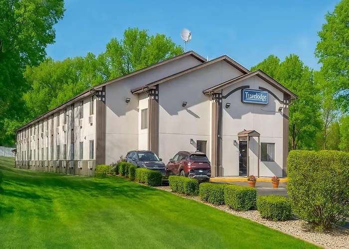 Travelodge By Wyndham Muskegon