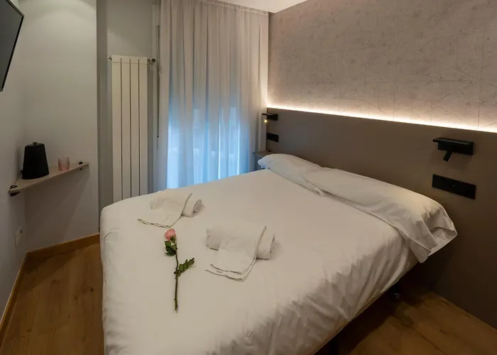 Eightrooms La Rioja Pension