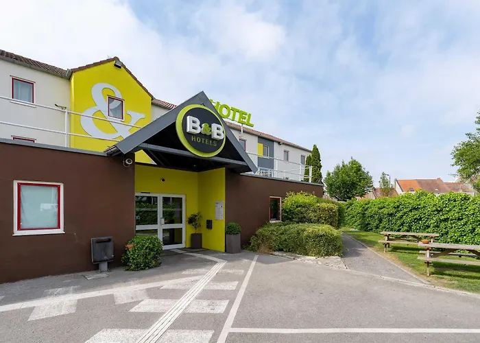 B&B HOTEL Calais Centre St Pierre