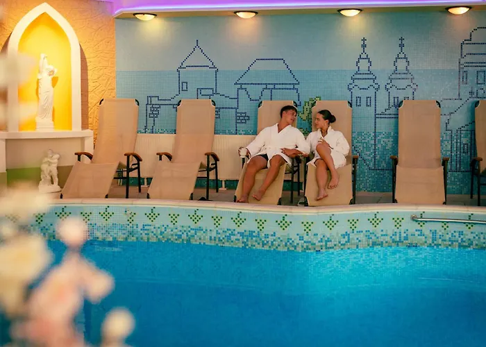 Hotel Korona Wellness, Rendezveny Es Borszalloda Erlau