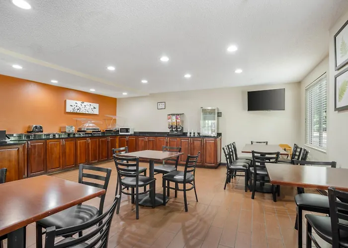 Sleep Inn & Suites At Concord Mills