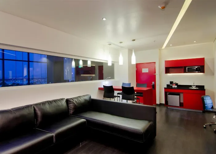 Ramada Encore By Wyndham Guadalajara Sur Palomar