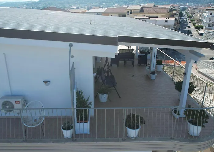 TROPICAL ROOMS Vista Mare Cirò Marina
