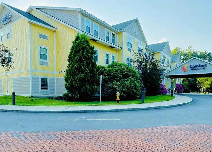 Comfort Inn & Suites Scarborough-Portland