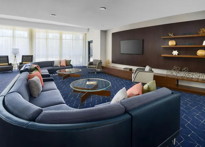 Courtyard By Marriott Potomac Mills Woodbridge Hotel