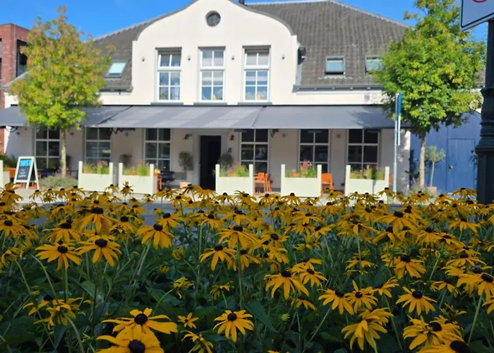 1851 Bar - Hotel - Cinema