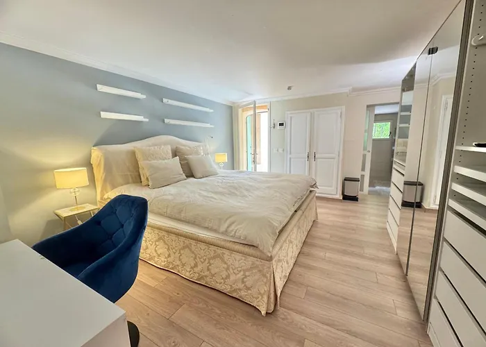 Villa La Source 83 - Room Close To St Tropez