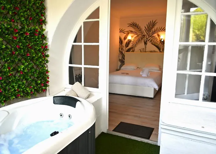 Les Jardins de Bormes, hôtel de charme et détente, espace bien-être avec sauna&jacuzzi