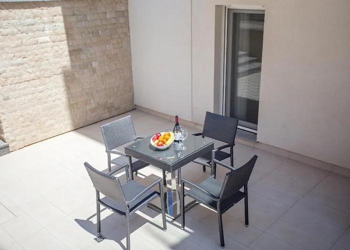 Adrion Aparthotel Pula