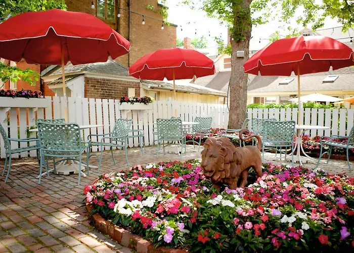 Stockbridge Hotels