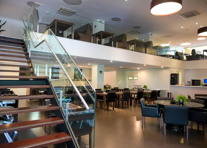 Delmond Hotel