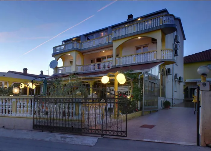 Hotel Pansion Michel Ližnjan
