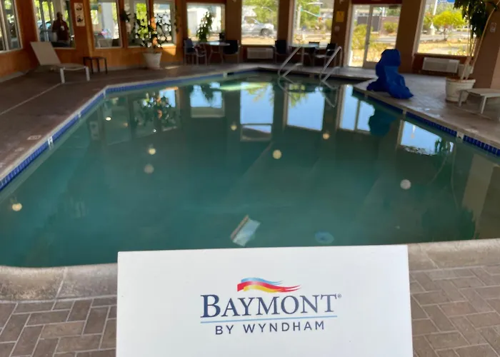 Baymont By Wyndham Yreka Hotel