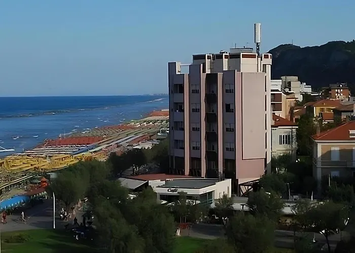 B&B Hotel Pesaro Des Bains