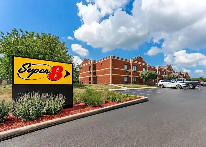 Super 8 By Wyndham Elgin