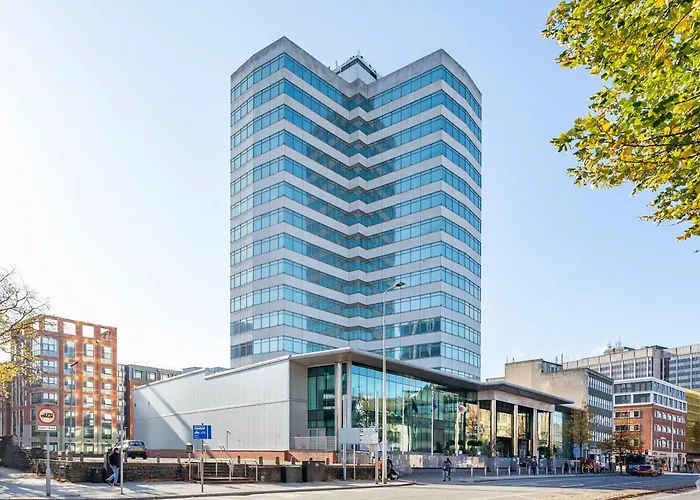 Holland House Hotel Cardiff By Sunday