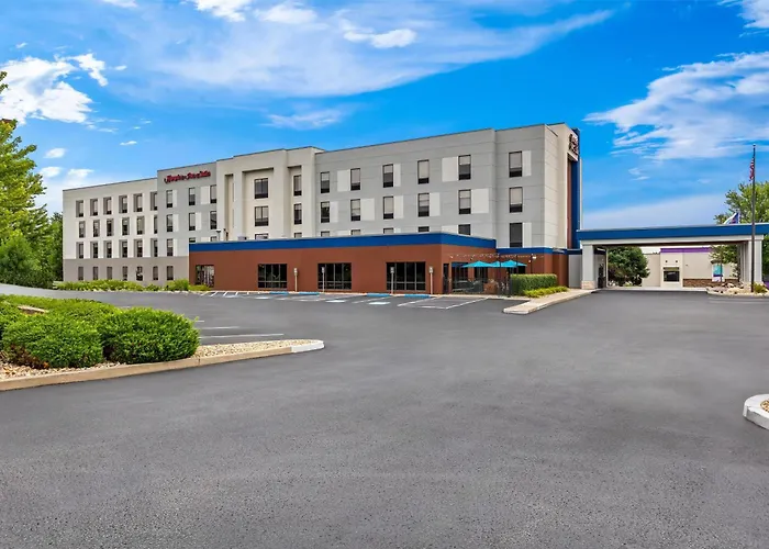 Hampton Inn & Suites Grove City