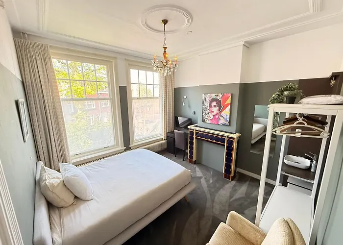 Juliana Boutique Guestrooms