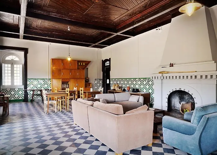 Train Spot Guesthouse Marvão