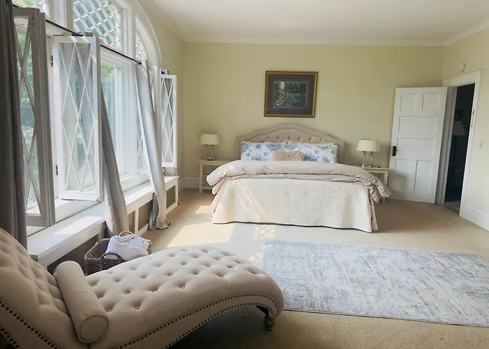 Franklin Manor Bed And Breakfast Saranac Lake