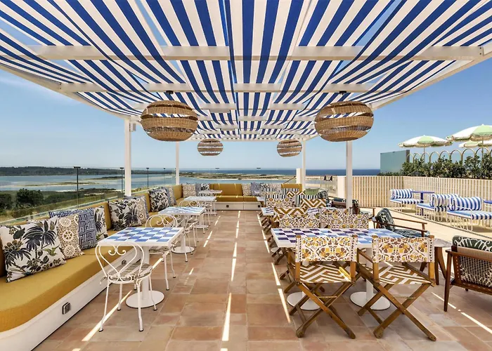 Amarello Hotel Praia Santo Andre, Tapestry Collection By Hilton