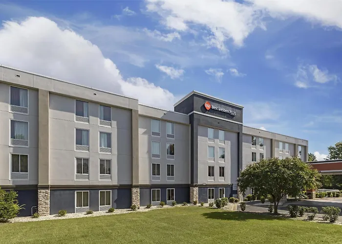 Best Western Plus Lexington Inn