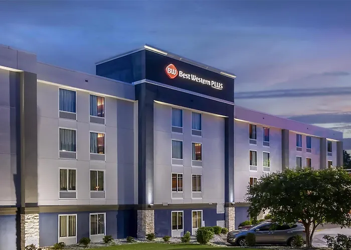 Best Western Plus Lexington Inn